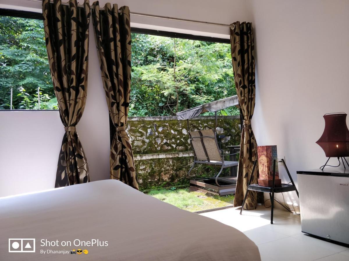 Chalet Casa Amor, Perfect Home Amidst Tranquility Karjat Kültér fotó