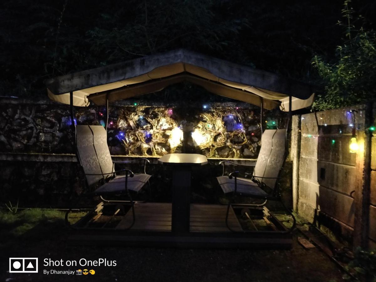Chalet Casa Amor, Perfect Home Amidst Tranquility Karjat Kültér fotó