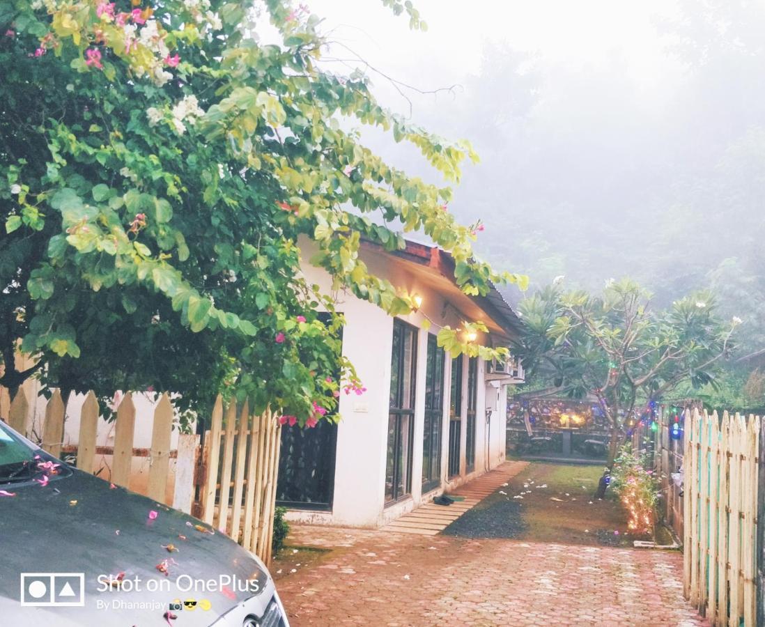Chalet Casa Amor, Perfect Home Amidst Tranquility Karjat Kültér fotó